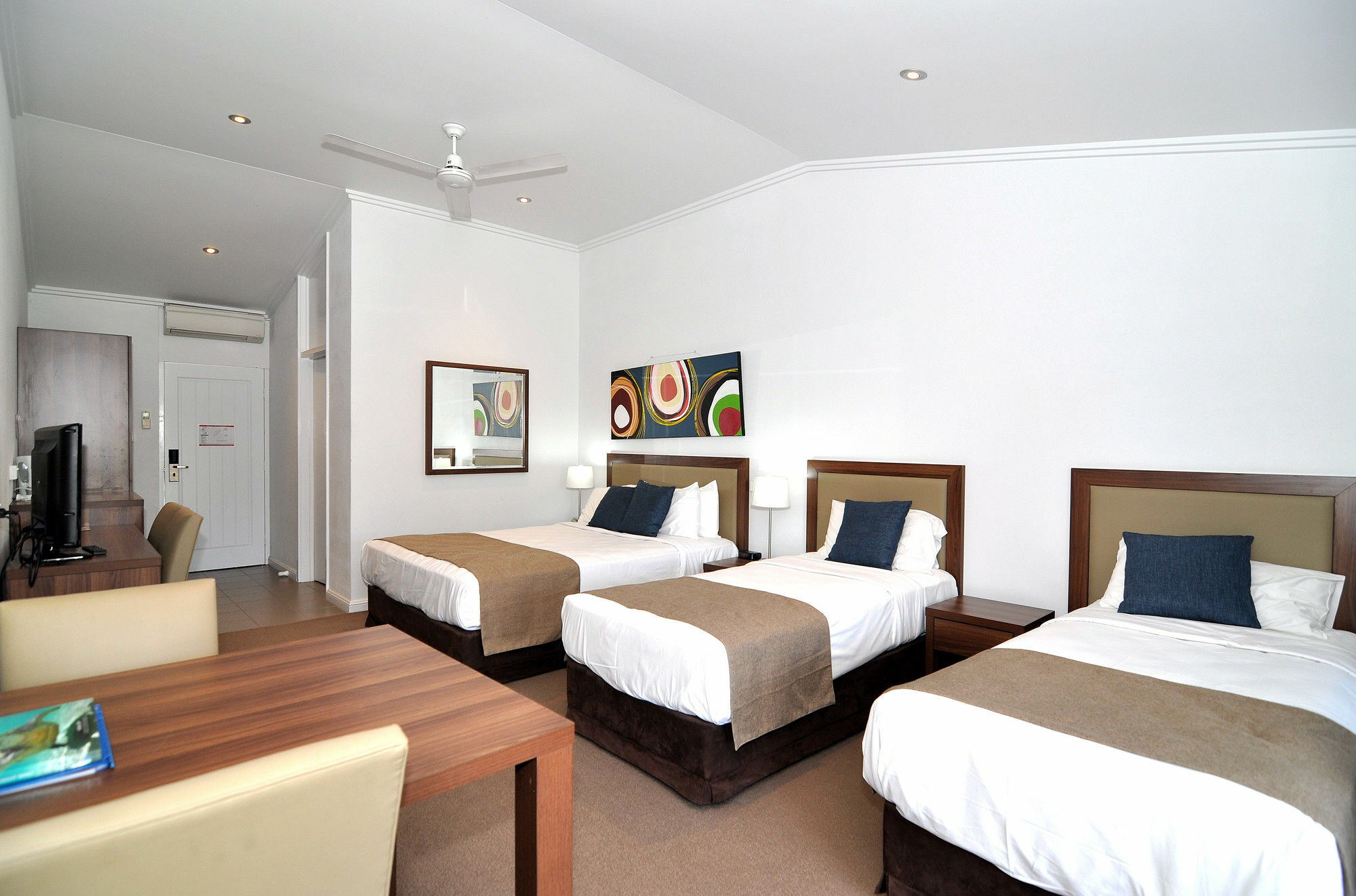 Mission Beach Resort Екстериор снимка